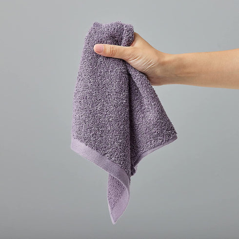 Amazon Basics Fast Drying, Extra Absorbent, Terry Cotton Washcloths - Pack of 24, Lavender, 12 x 12-Inch