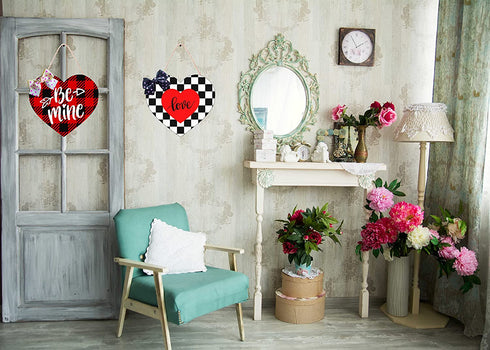 CYNOSA Valentines Day Door Sign Front Door Decorations Black and White Buffalo Plaid Heart Love Hanging Sign Printed Wooden Door Hanger Wreath Outdoor Wall Decor