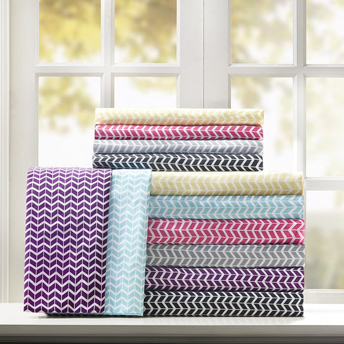 Intelligent Design Microfiber Bed Sheet Set Wrinkle Resistant, Soft Sheets with 12" Pocket, Modern, All Season, Cozy Bedding-Set, Matching Pillow Case, Queen, Grey Chevron, 4 Piece