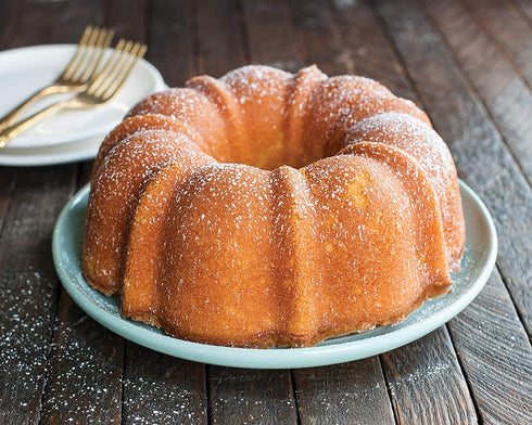 Nordic Ware 51322 Bundt Pan, 6-cup, Red