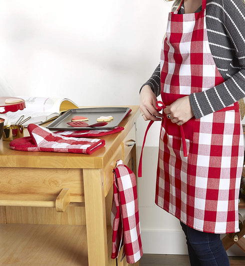 DII Buffalo Check Kitchen Collection, Classic Farmhouse Chef Apron, One Size, Red & White