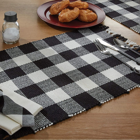 Park Designs Wicklow Yarn 13"x 36" Table Runner - Black, Cream Buffalo Check