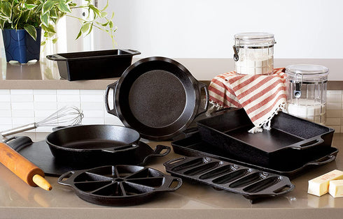 Lodge BW8WP 8 Seasoned Cast Iron Wedge Pan, Black