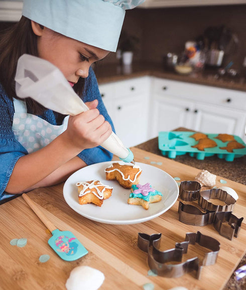 Handstand Kitchen Under the Sea 15-piece Ultimate Mermaid and Sea Life Baking Party with Recipes for Kids
