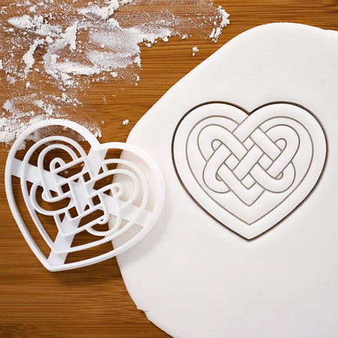 Set of 2 Celtic Triquetra cookie cutters (Designs: Celtic Heart and Triquetra), 2 pieces - Bakerlogy
