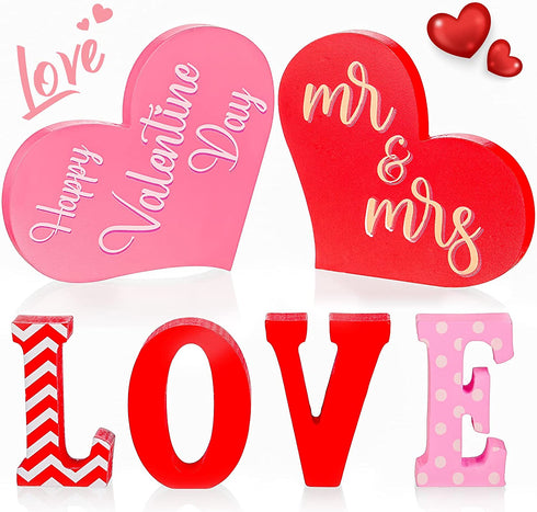 Valentine's Day Wooden Table Sign Decoration 3 Pieces Heart Wooden Signs Love Letter Home Decor Rustic Romantic Mr and Mrs Sign for Valentine's Day Wedding Table Party Home