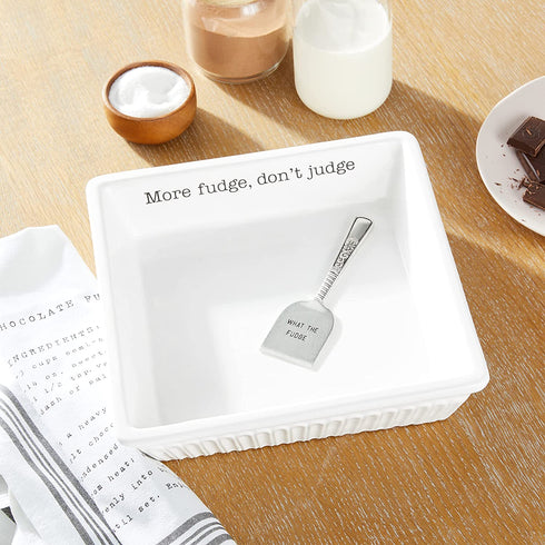 Mud Pie Fudge Baker with Towel Set, 2 1/2" x 10" x 10" 26" x 16 1/2" | Spatula 6"