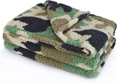 Tirrinia Camo Sherpa Blanket Soft Fleece Throw Blanket Luxury Warm and Cozy Camping Blanket Gifts for Kids Boys Men Women