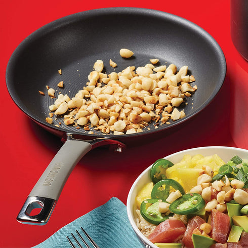 Circulon Elementum Hard Anodized Nonstick Frying Pan / Fry Pan / Hard Anodized Skillet - 8.5 Inch, Gray