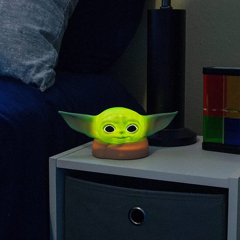 STAR WARS LED Night Light, Baby Yoda Lamp, Silicone, Battery or USB Operated, Mandalorian, The Child, Grogu, Collector™s Edition, Ideal for Bedroom, Game Room, Office, 51779
