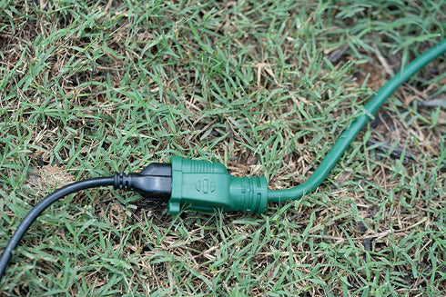 Woods 160001 16/3 SJTW Yard Master Landscape Extension Cord, Green, 20 Foot
